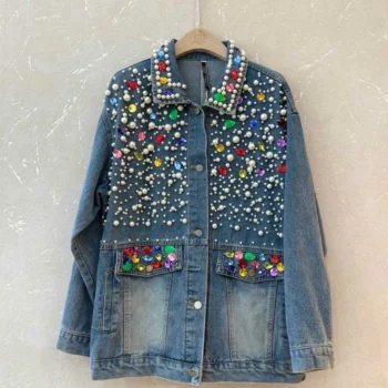 CHAQUETA DENIM CON PEDRERIA Y PERLAS