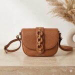 Bolso  Cadena Marrón Pierre Cardin